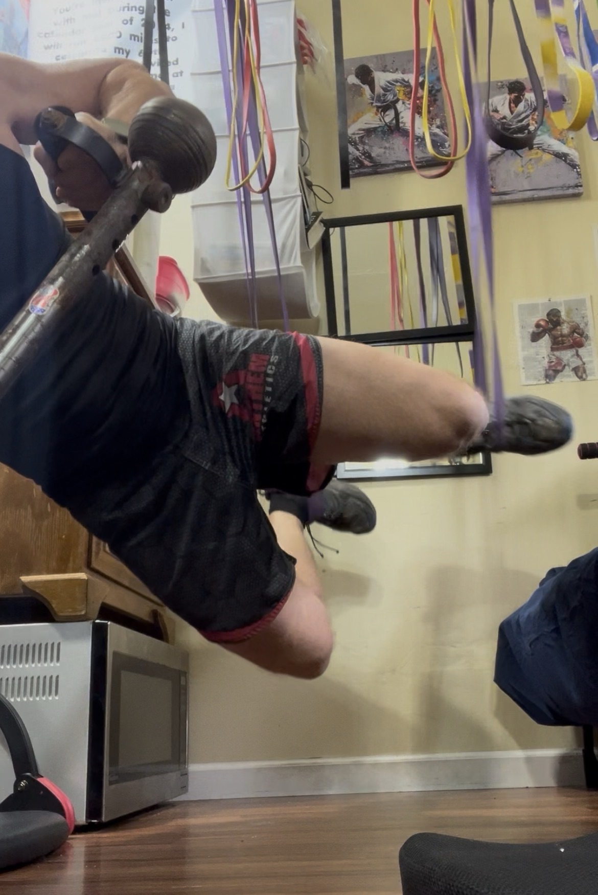 It’s time for CORE! “The” Trainer @62! #traininginsmallspaces #traininginsmallplaces